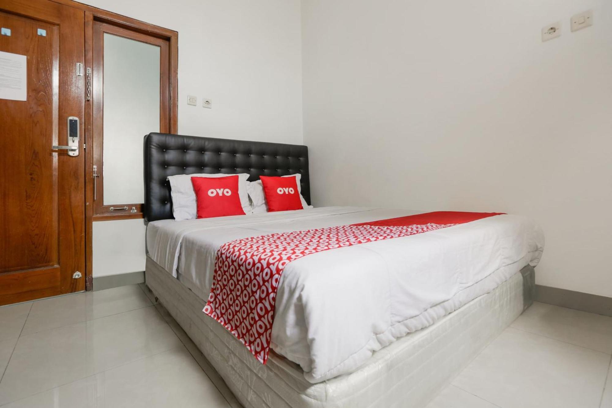 Super Oyo 3838 Tamansari Guest House Solo Kültér fotó