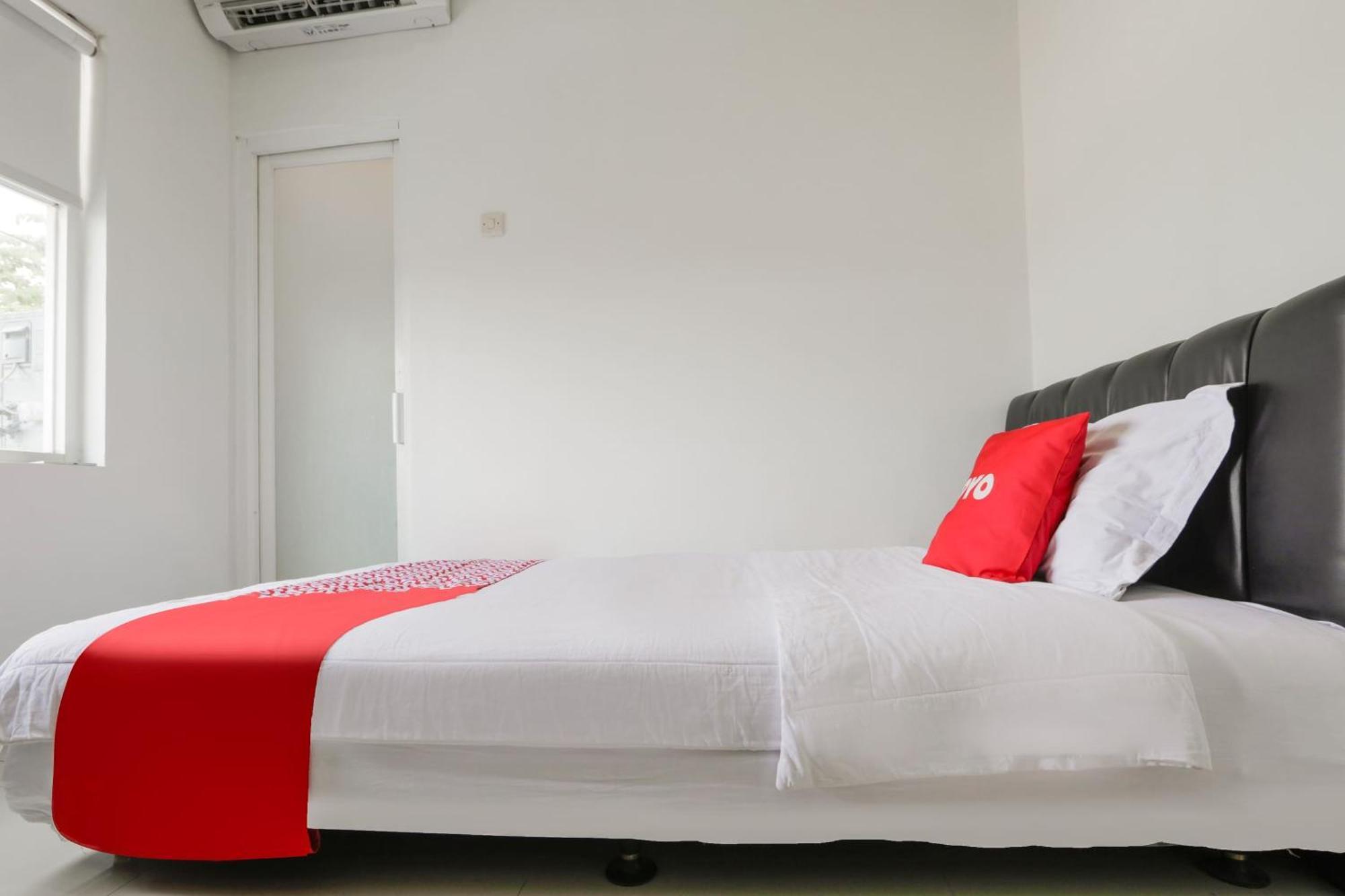 Super Oyo 3838 Tamansari Guest House Solo Kültér fotó