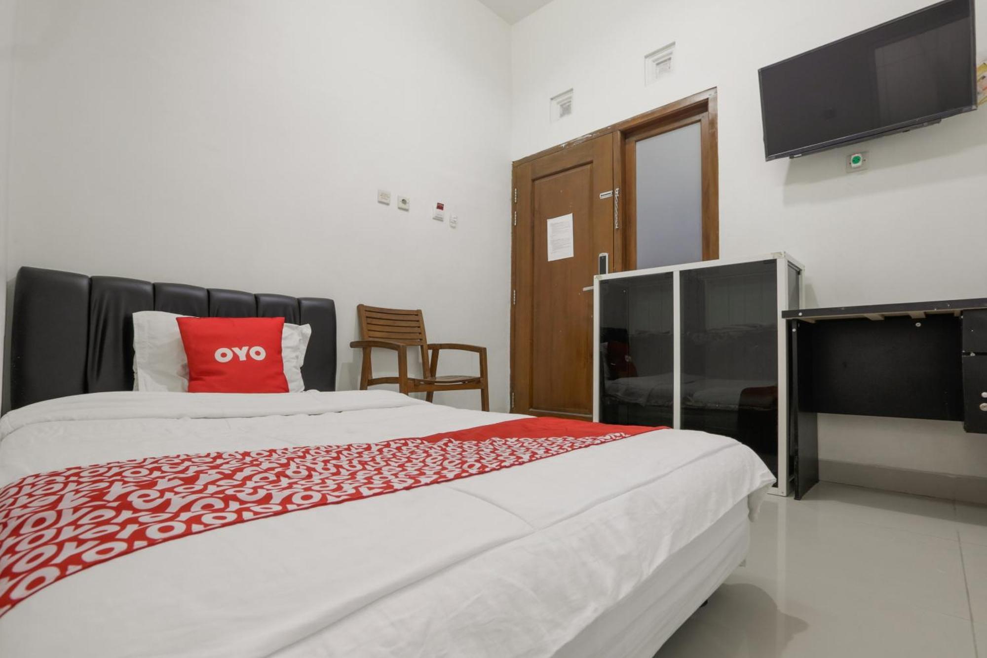 Super Oyo 3838 Tamansari Guest House Solo Kültér fotó